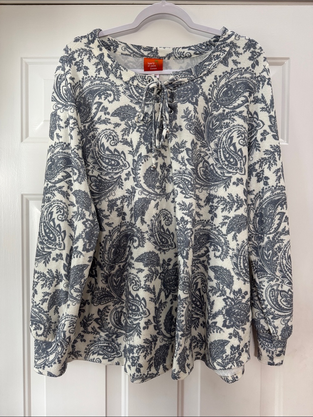 hearts of palm Cream and Gray Paisley Tie-Neck Tunic Top